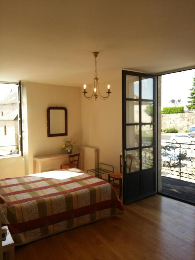 Le Relais De La Tour Ξενοδοχείο Capdenac-Gare Εξωτερικό φωτογραφία